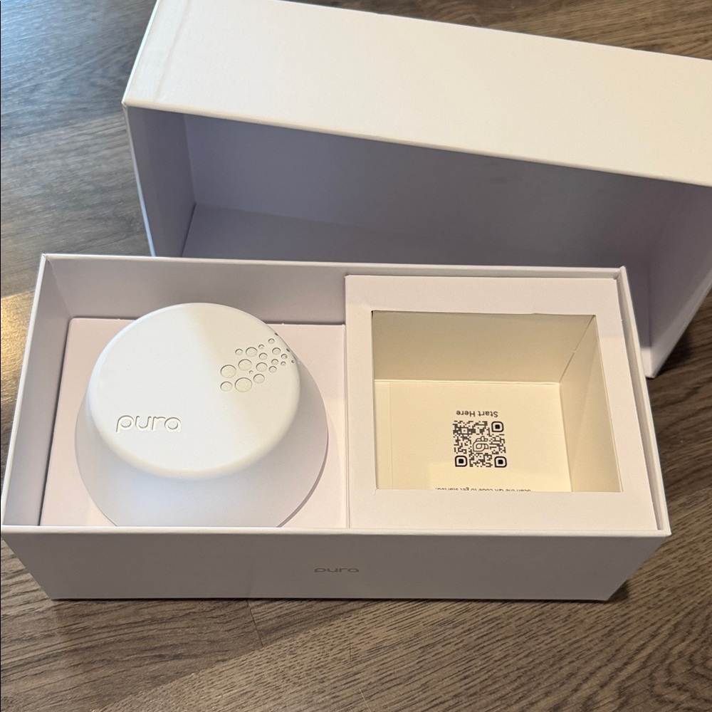 Pura White Smart Home Fragrance Device